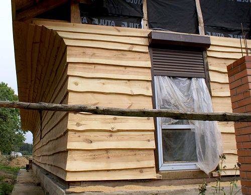 Чем отделать деревянный дом снаружи: выбор подходящего облицовочного матери ... - фото